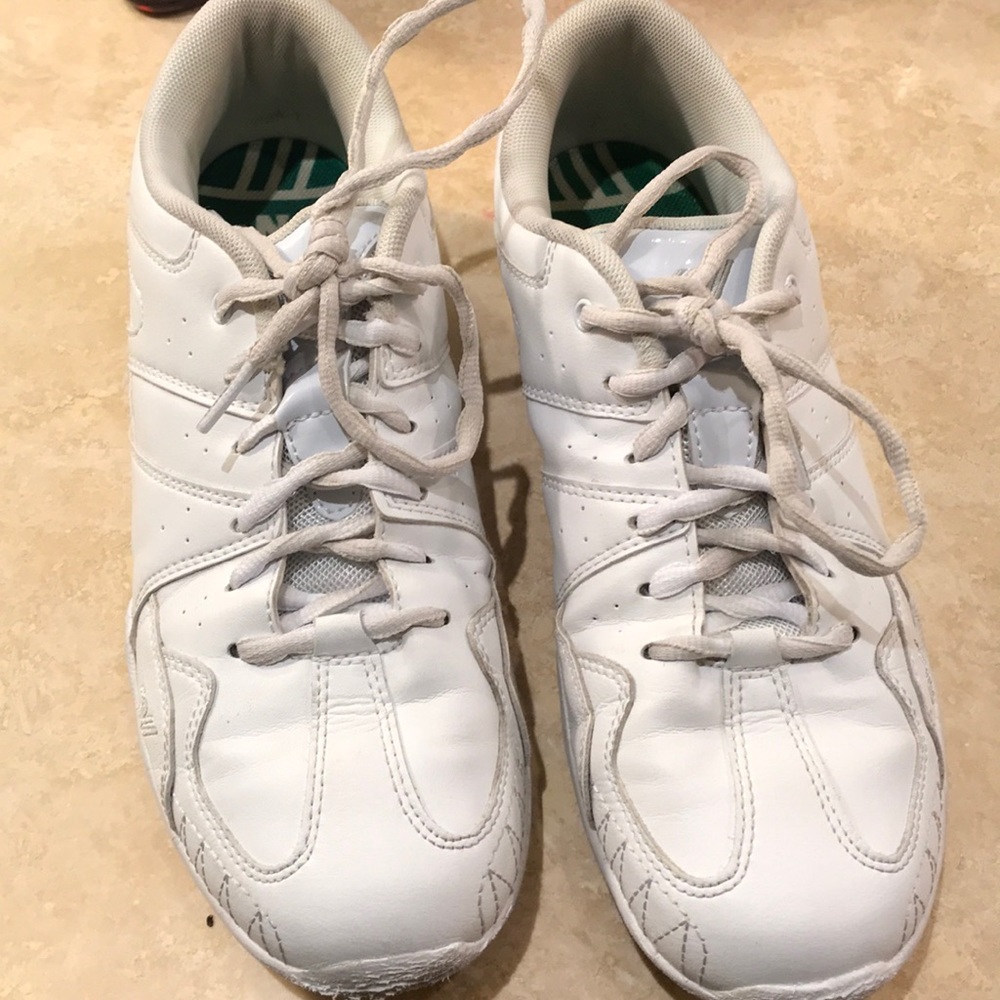 Varsity touchdown cheerleader shoes